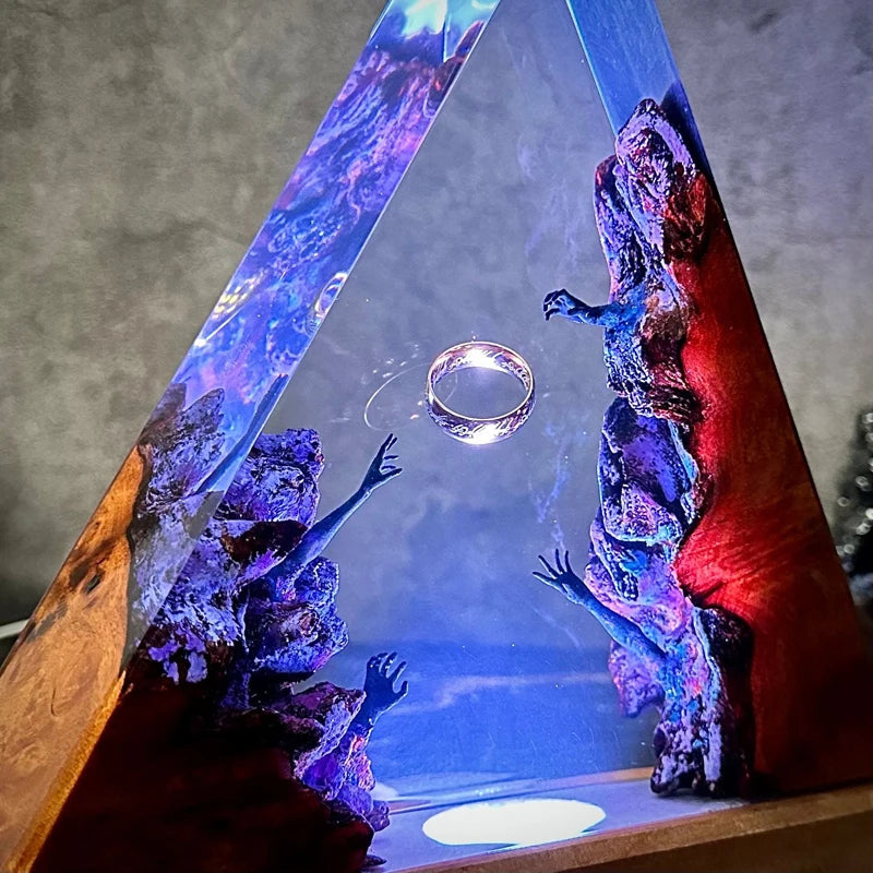 The One Ring Triangular Resin Table Lamp