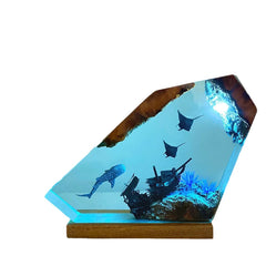 Shipwreck World Resin Table Light