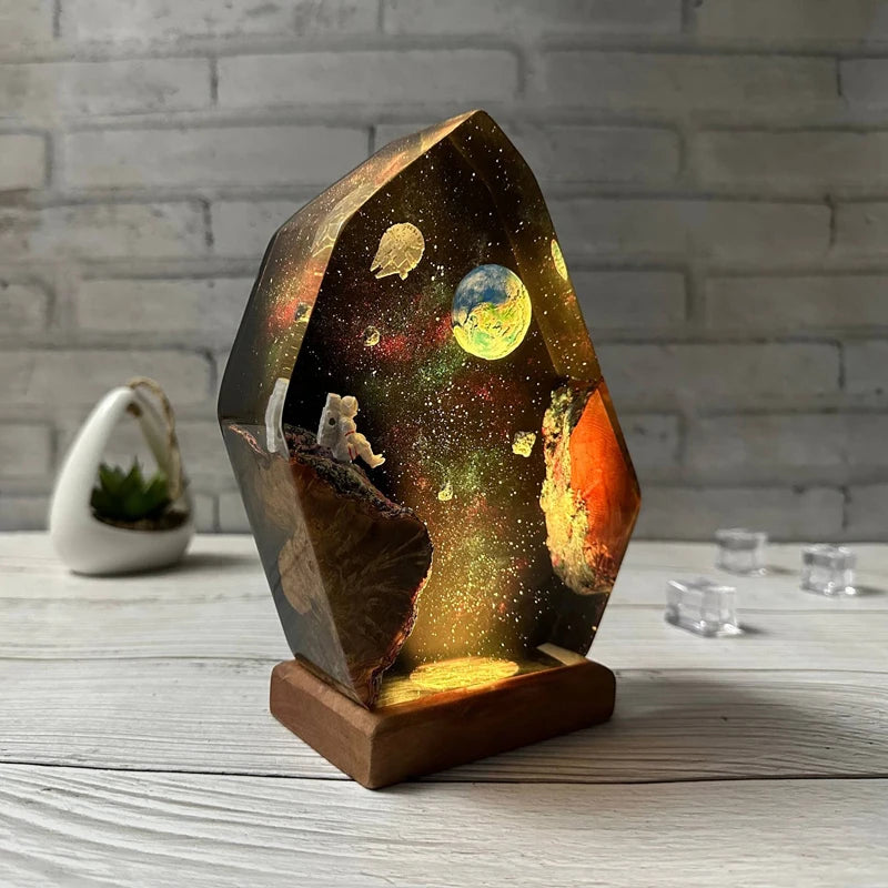 Moonrocks Resin Table Lamp