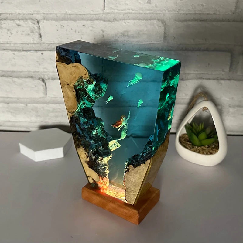 Turtles and Jellyfish Underwater Resin Table Light