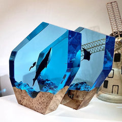 Swimming with Whale Resin Table Lamp