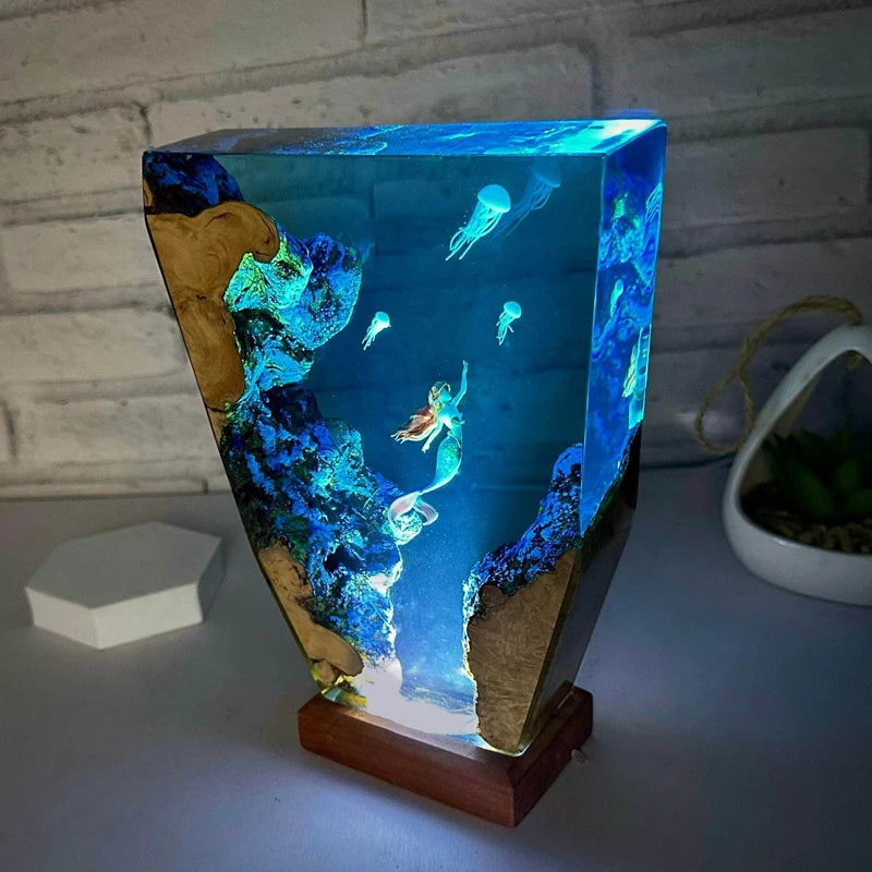 Turtles and Jellyfish Underwater Resin Table Light