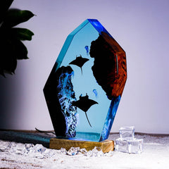 Swimming with Ray Resin Table Lamp