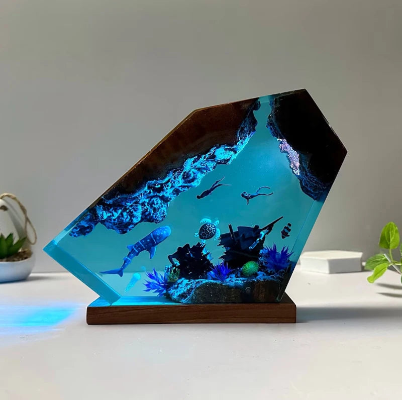 Glowing Halo Seabed Resin Table Lamp