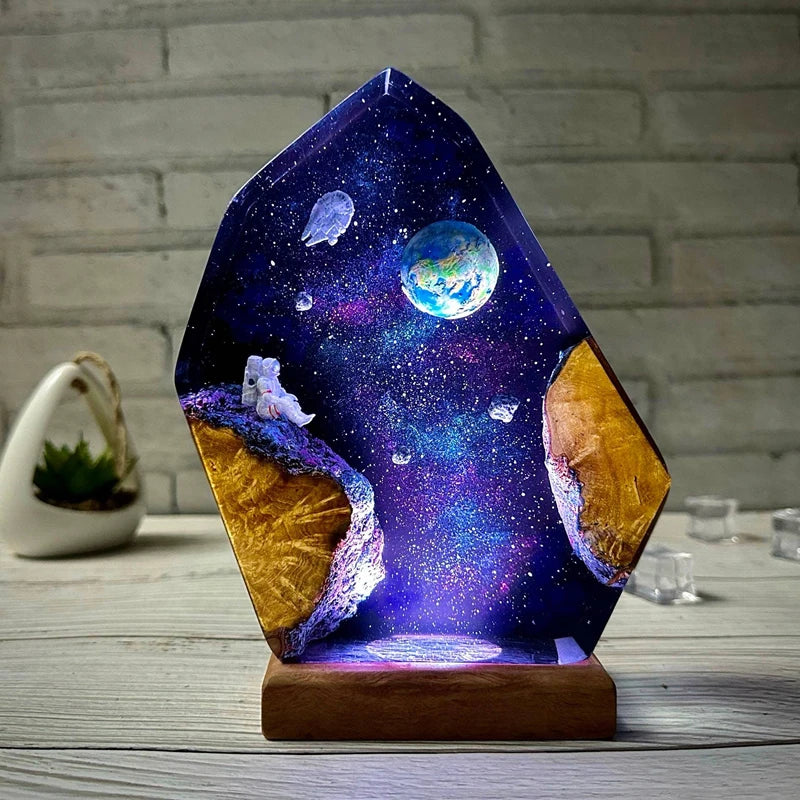 Moonrocks Resin Table Lamp