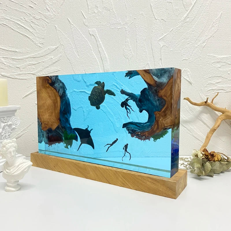 Underwater World Resin Table Light