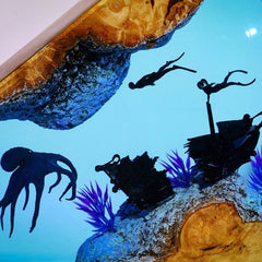 Octopus and Divers Resin Table Lamp