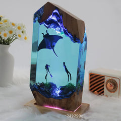 Manta Ray Resin Table Lamp